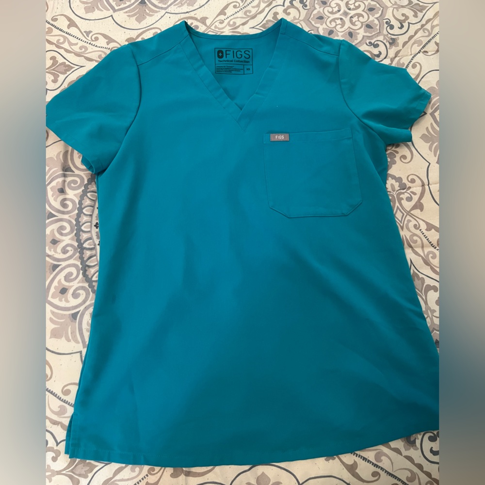 FIGS Womens Catarina Top in Teal